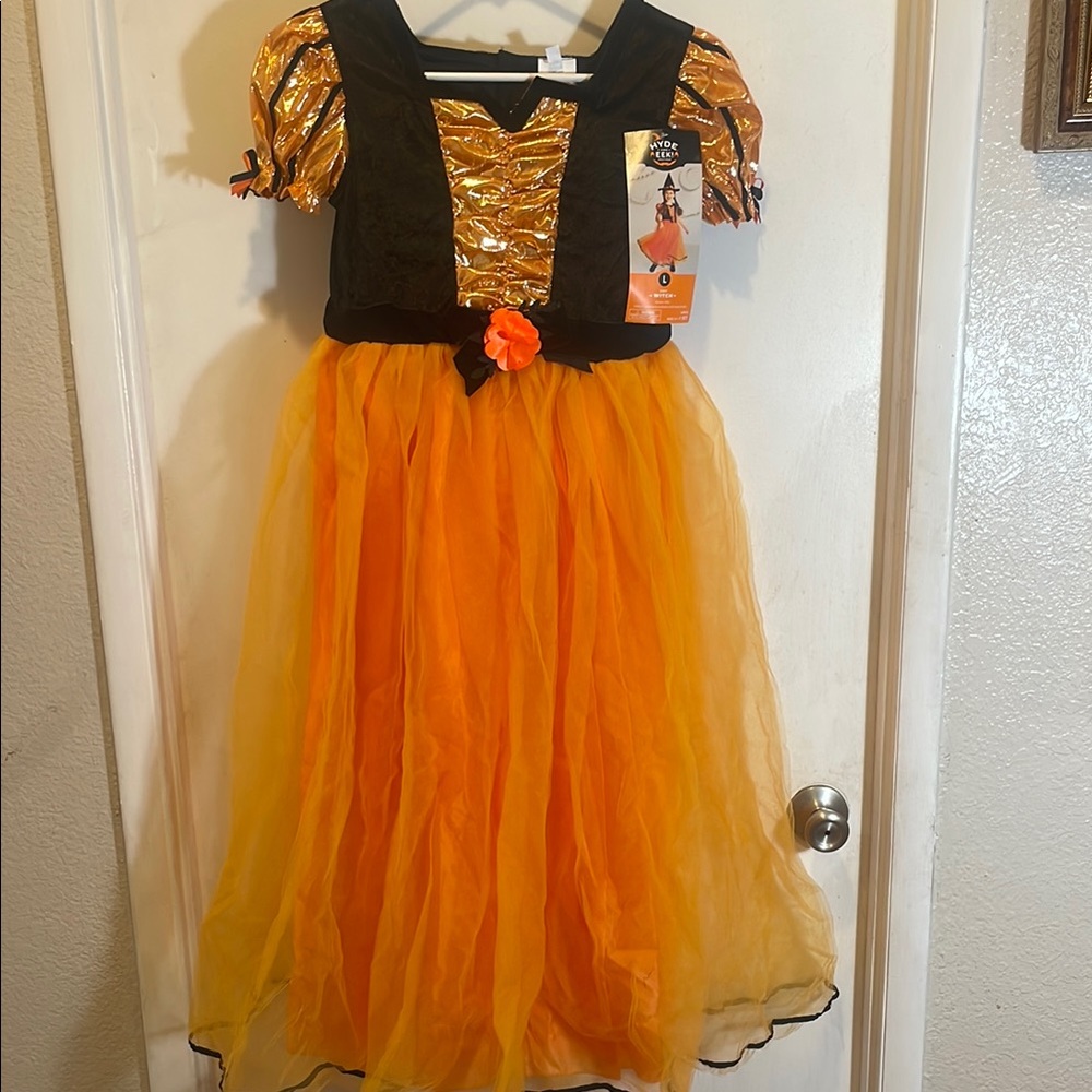 Witch costume